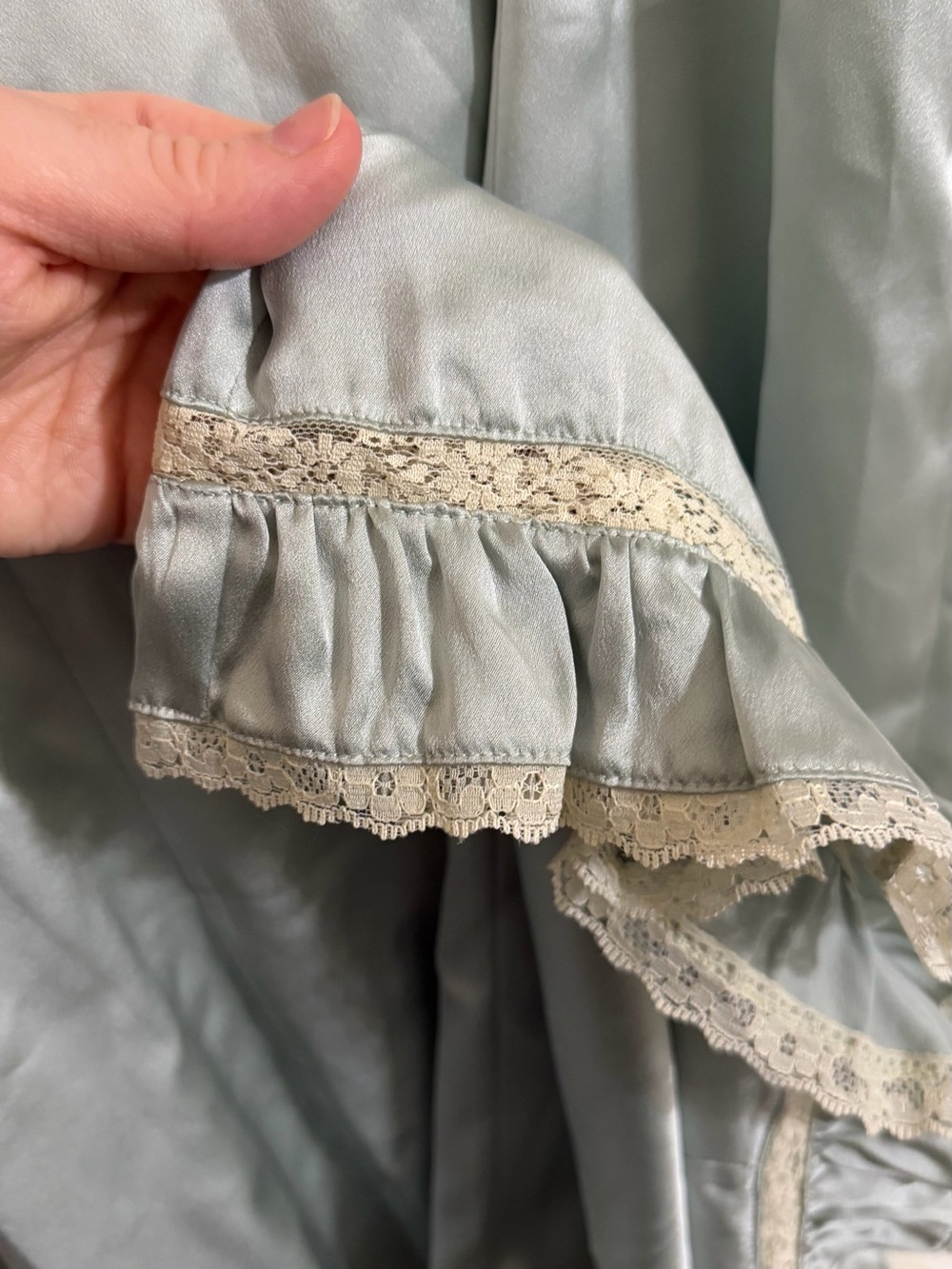 Doen Celano Dress Silk Dusty Blue with lace ruffle trim - Picture 6 of 10